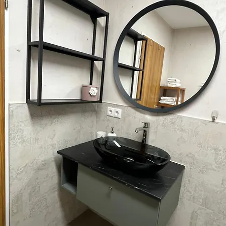 Enarina In Apartment