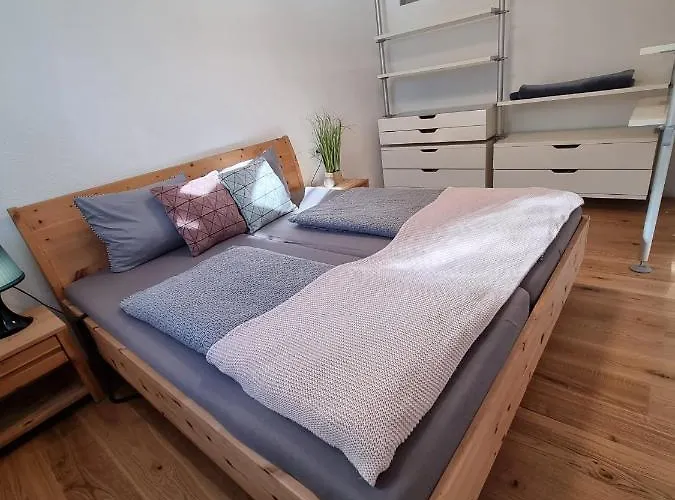 Enarina In * تيلفس