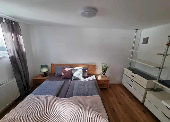 Enarina In تيلفس